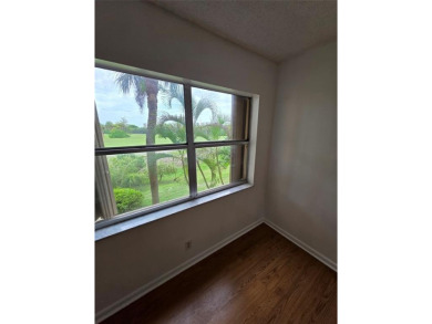 Spacious 3BR/2BA Condo with Garden Views. Vacant & Easy to Show