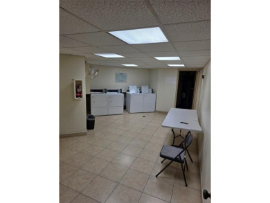 Spacious 3BR/2BA Condo with Garden Views. Vacant & Easy to Show