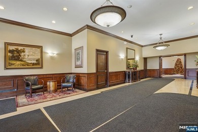 Stunning 1-Bedroom Co-op with Hudson River & GWB Views Welcome