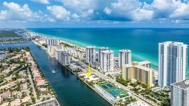 Wow!!!Across the street from the beach! Spacious 2-bedroom