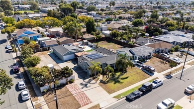 This charming single story residence offers 3 bedrooms, 2.5