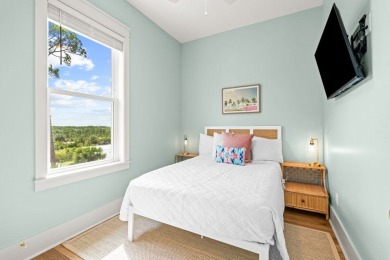 This 5 bedroom, 4 bathroom coastal home by Ben Wortman