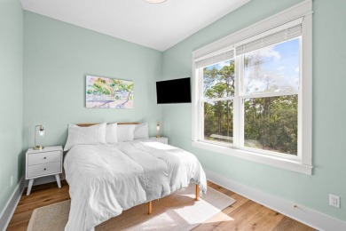 This 5 bedroom, 4 bathroom coastal home by Ben Wortman