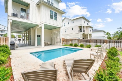 This 5 bedroom, 4 bathroom coastal home by Ben Wortman