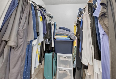 Open, Spacious and Bright 1 BR/ 1 BA in an all ages active