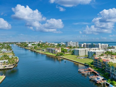 Dreaming of the perfect beach hideaway? This is it! An open airy