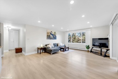 Fabulous 2 Bedroom, 2 Bath Condo in Mallard Cove! Prepare to