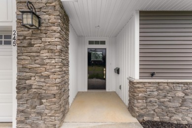 Welcome to the Hillsdale Commons neighborhood! Unit #17 is ready