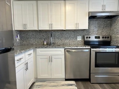 Spacious 2BR/2BA condo in the peaceful 55+ community of Oriole