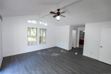 2.73 Acres. Updated throughoutbo greatroom has a vaulted ceiling