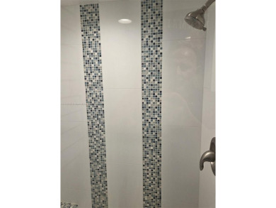 PARADISE! GORGEOUS FIRST FLOOR 2/2 RENOVATED BEACH HOUSE CONDO