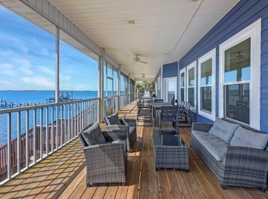 Dreaming of a stunning waterfront lifestyle? This one has it all