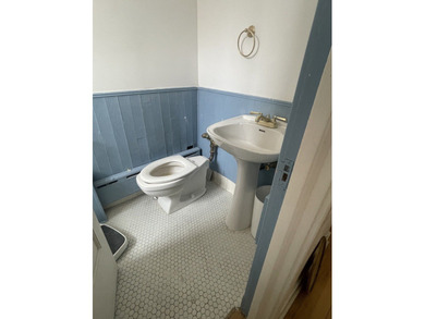 Estate Sale Opportunity - Spacious 3BR Condo by the Lake!