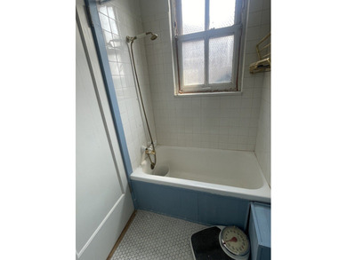 Estate Sale Opportunity - Spacious 3BR Condo by the Lake!