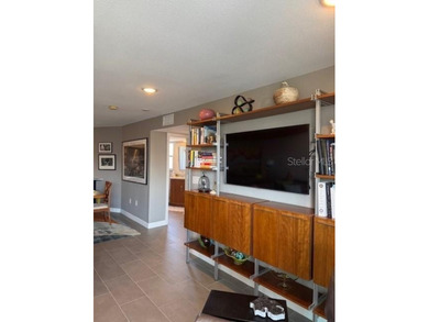 Nestled just two blocks from the lively heart of downtown St