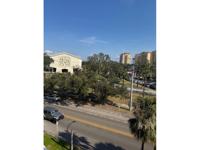 Nestled just two blocks from the lively heart of downtown St