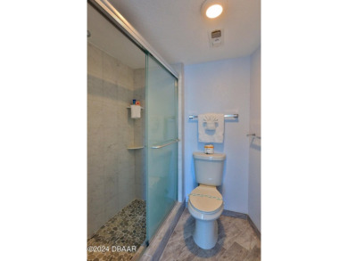 BREATHTAKING VIEWS THAT WILL LEAVE YOU IN AWE, PECK PLAZA 25NW