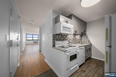 CALL WENDY GAMEZ aEUR*  for a private tour. Enjoy spectacular