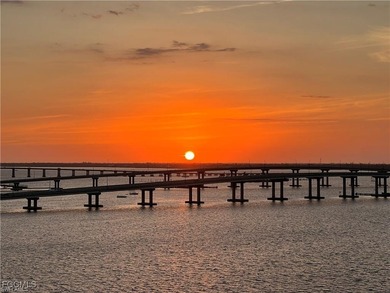 Enjoy a view of the Caloosahatchee River and also a city view of