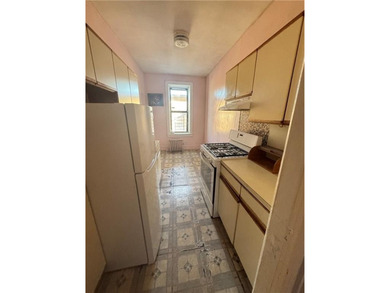 Live just moments from the sand and sea in this inviting