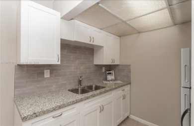 CASH ONLY. 55+ adult community. Step into this welcoming sun lit