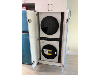 Move-in ready; recently fully renovated and fully furnished. New