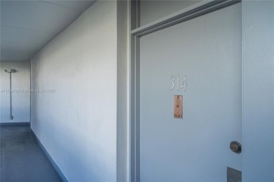 As you step into this 1/1 condo unit, you'll immediately feel a