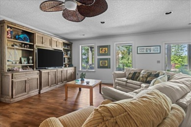 Waterfront home on Lake Blalock! Vacation year-round right at