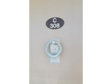 WOW factor, perfect turnkey. Something special, this is an open