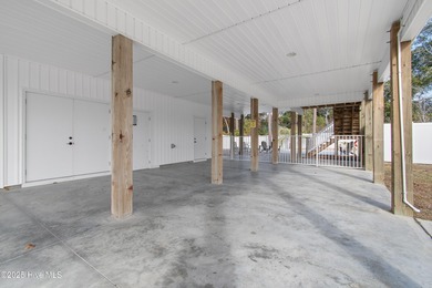 Welcome to ''Just Peachy'' - your next Oak Island getaway