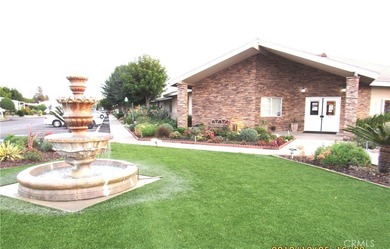 Beautiful 2-Bedroom Skyline Double-Wide Home in The Fountains -