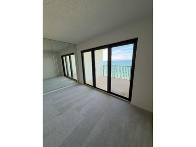 Super nice, clean 2/2 condo on the 10th floor with a spectacular