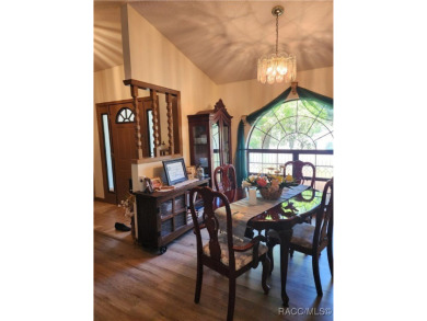 Beautiful 3/2/2 in the desired part of Citrus Springs with over