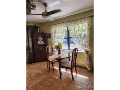 Beautiful 3/2/2 in the desired part of Citrus Springs with over
