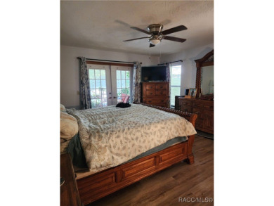 Beautiful 3/2/2 in the desired part of Citrus Springs with over