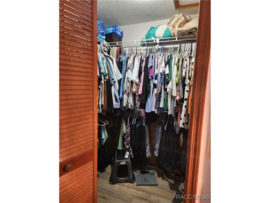 Beautiful 3/2/2 in the desired part of Citrus Springs with over