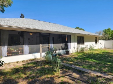 Beautiful 3/2/2 in the desired part of Citrus Springs with over