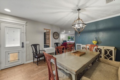 Beautifully maintained and updated 3BR/2BA home in Foxcroft