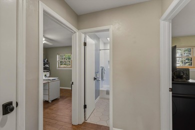 Beautifully maintained and updated 3BR/2BA home in Foxcroft