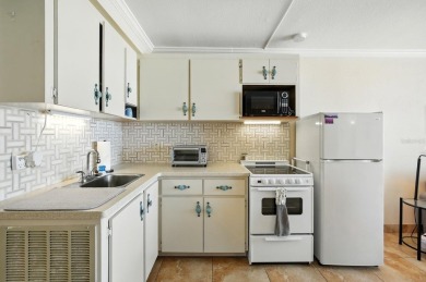 Ocean-View Turnkey Studio - Daily Rentals Allowed!

Enjoy