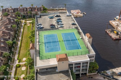 Desirable, Unfurnished unique 1 bedroom/1 bath on the St. Johns