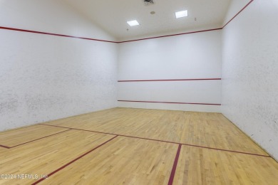 Desirable, Unfurnished unique 1 bedroom/1 bath on the St. Johns