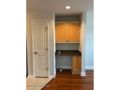 Desirable, Unfurnished unique 1 bedroom/1 bath on the St. Johns