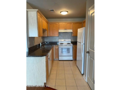 Desirable, Unfurnished unique 1 bedroom/1 bath on the St. Johns