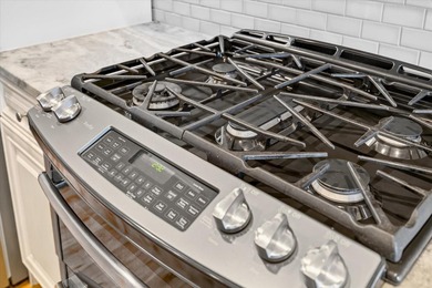 EXQUISITE WATERFRONT TOWNHOME IN THE HEART OF CLEARWATER BEACH
