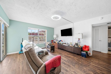 Welcome to this charming 55+ condo in the beautiful Palm Beaches