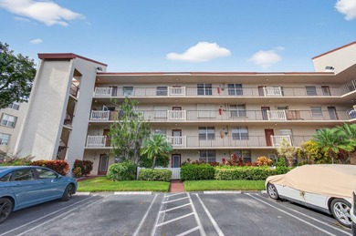 Bright and fully renovated top-floor 2BR/2BA condo in the
