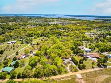 Welcome to 13883 Holiday Park Dr, Kingston, OK - a charming