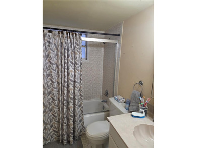 FIRST FLOOR CORNER UNIT 2 BEDROOMS 2 BATHROOMS CONDO IN WEST