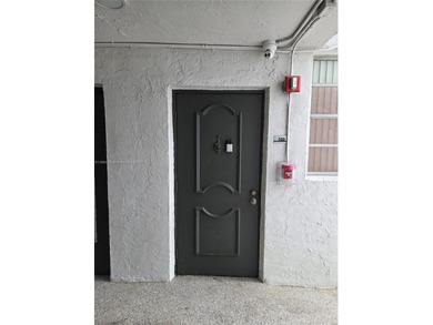 FIRST FLOOR CORNER UNIT 2 BEDROOMS 2 BATHROOMS CONDO IN WEST